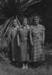BOREHAM sisters