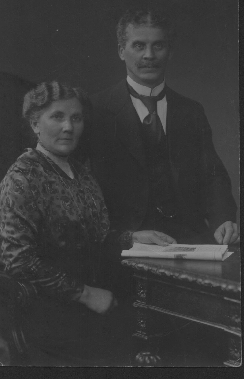 Bernhard und Oma vom Essen