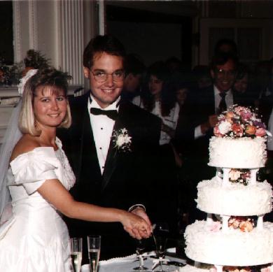 Shelly and Tedrick's cake - 1990