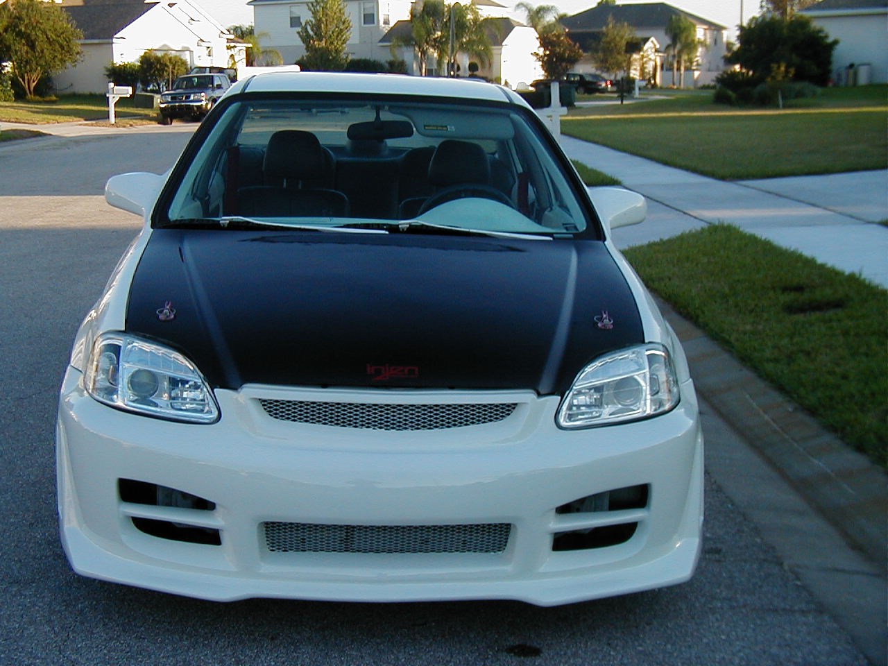 click here to see my pimpalicious honda...
