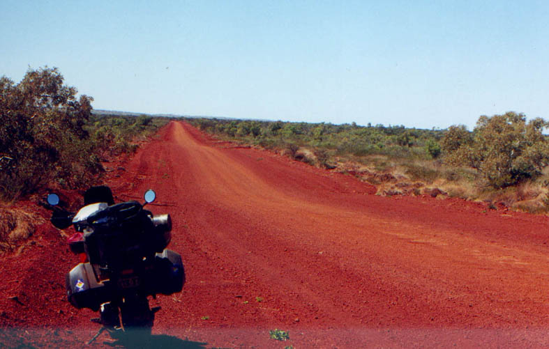The road to Millstream NP
