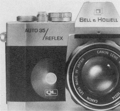 Bell and Howell Auto 35, the self-timer in flight