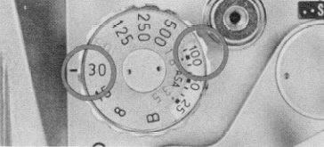 Bell and Howell Auto 35, shutter speed dial
