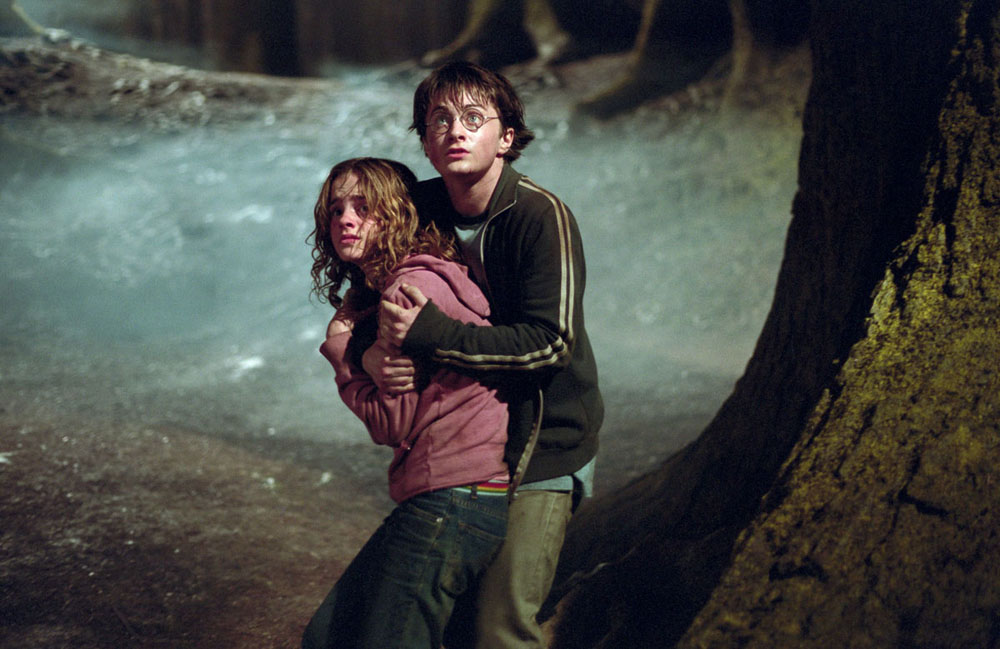 Harry and Hermione...watch out for the dementors!!