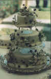 wedding cake fran.JPG (35652 bytes)