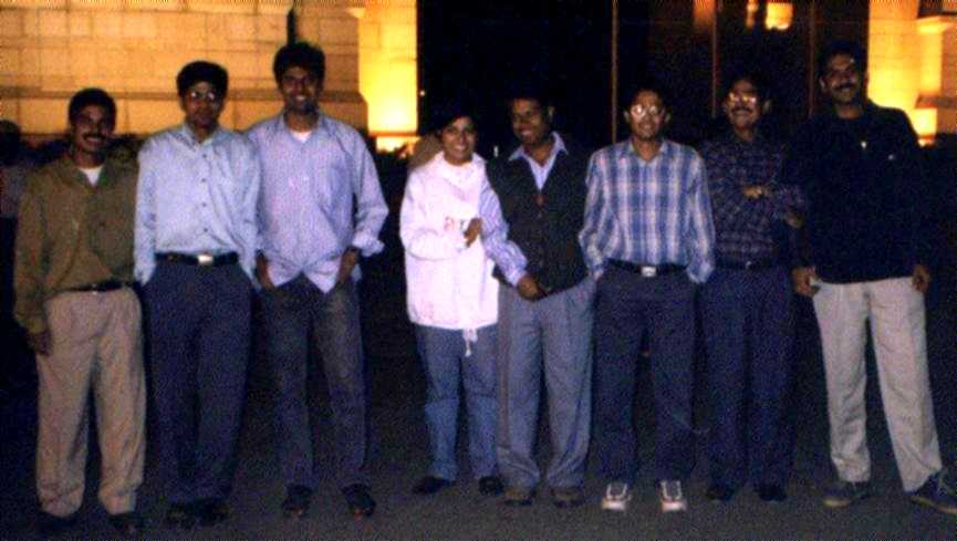 At India Gate ... On the Farewell !!!