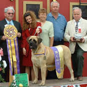 Bela's Grandmother winning BISS