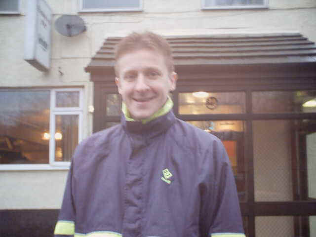 Jon at club.jpg (24391 bytes)