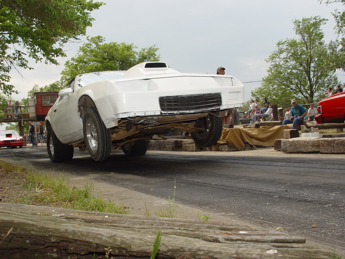 camaro.jpg (154106 bytes)