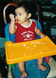 comiendo pollito