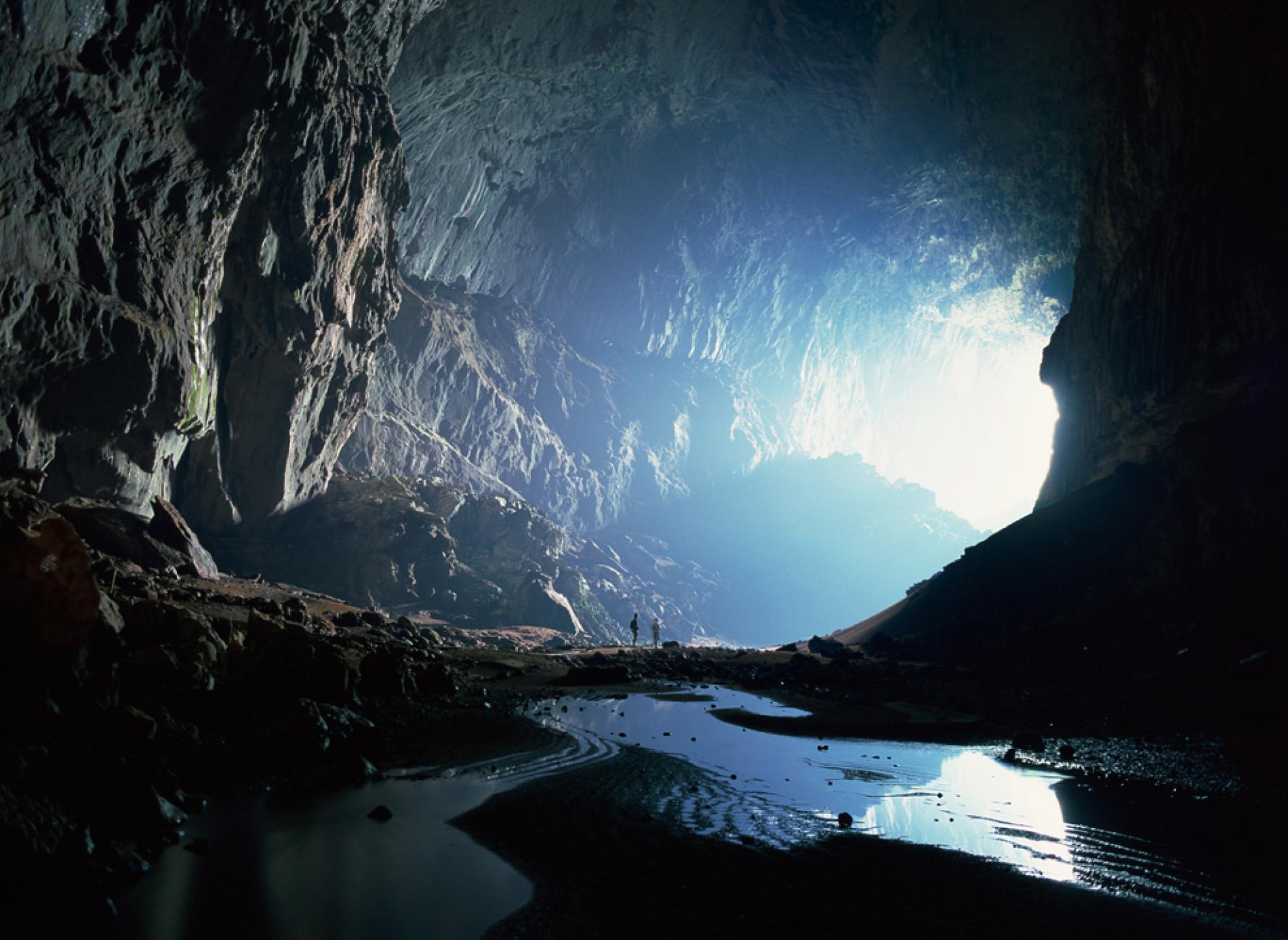 caveImage