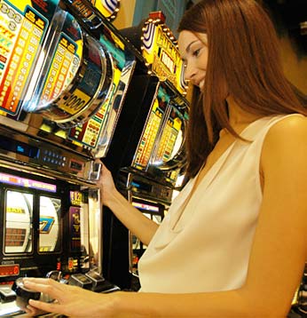 casino gambling books learn how to win at slot machines play slots machine strategies, rules, tips, professional advice, pro strategy and winning systems. bingo, craps, dog racing, horse races, roulette blackjack, video poker, chips solt machiens girl woman playing coin games