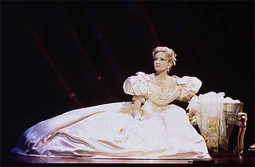 Majestic Anna