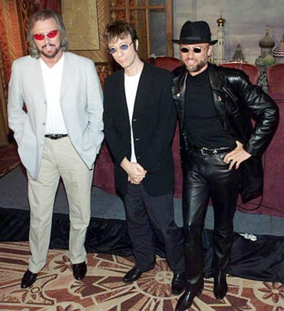 Love those leather trousers, Mo!