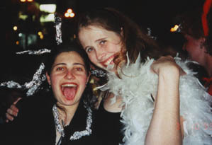 DaphneAndGinger copy.jpg (20089 bytes)