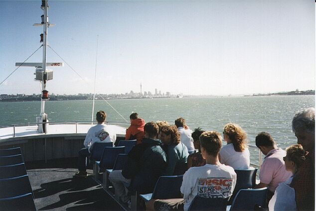 nz3.jpg (42739 bytes)