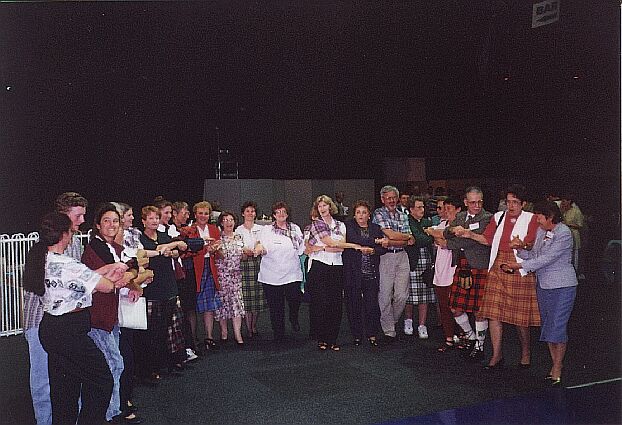 oz23.jpg (65757 bytes)