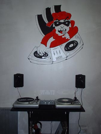 KONTAKTPICS002