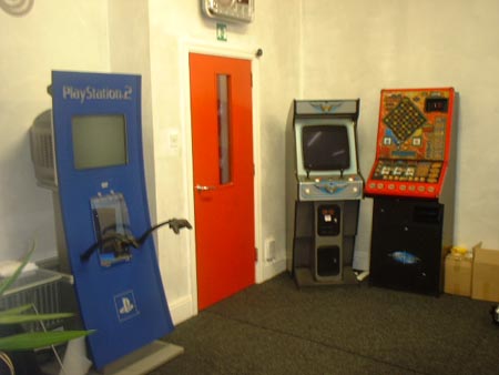 KONTAKTPICS008