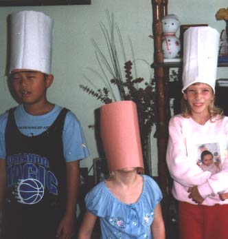 bakers hats.JPG (64745 bytes)