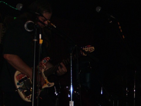 Dave using those hands so well at the Dolphin Lounge