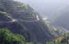 1_road_to_kaghan.jpg (27139 bytes)