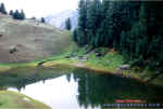 fm_FairyMeadows_lake.jpg (64868 bytes)