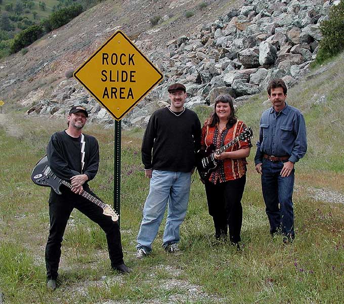 rockslidephoto.jpg (158869 bytes)
