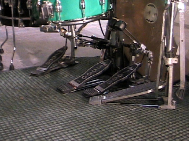 clcik to see the pedal setup