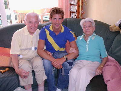 Vati James Mutti