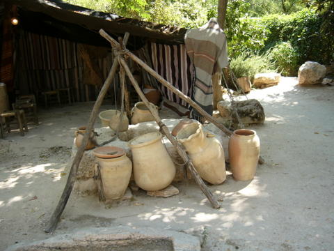 Well and Water Vessels