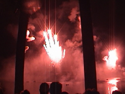 These fireworks really hurt your eyes