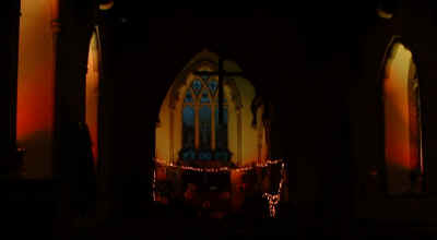 candle3.jpg (25120 bytes)