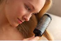 Αποκατάσταση τρίχας ως λύση τρίχας los. Hair care.