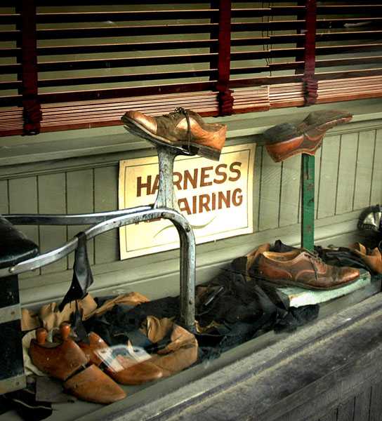 The Old Shoe Shop (La vieja zapater�a)