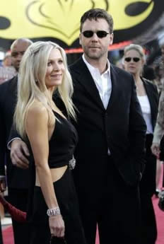 Russ and Danielle at the LA Premiere of CM, May 23 2005 (Russ y Danielle en el estreno de CM en Los �ngeles)