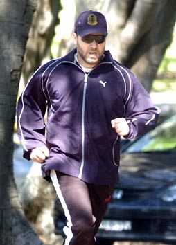 Entren�ndose en Australia (11 de diciembre del 2003) (Training in Australia)