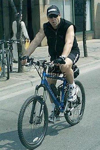 Russbiketor (Russell en bicicleta por Toronto)