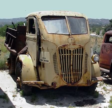 Dump truck