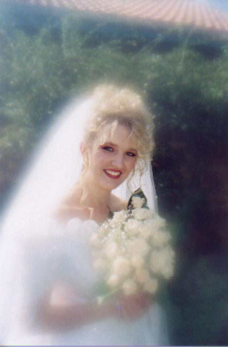 bride2.JPG (26657 bytes)