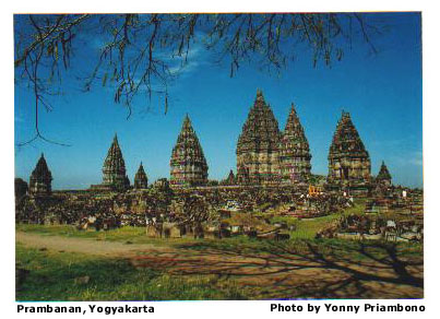 prambanan.jpg (50882 bytes)