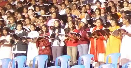 The choir practice in the cold