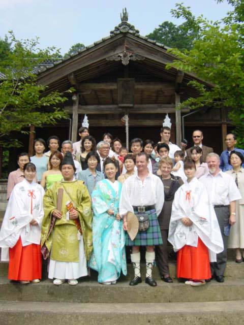 Across the front: Rea, Inoue-san, Takako, me and then Kaori. Mum and Dad are the two whities near me and Takako's parents are the two on the far right. My cousin Russel and mate Pohon are the giants in the back