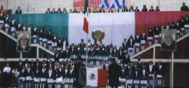 en la hora de la ceremonia c�vica de los lunes