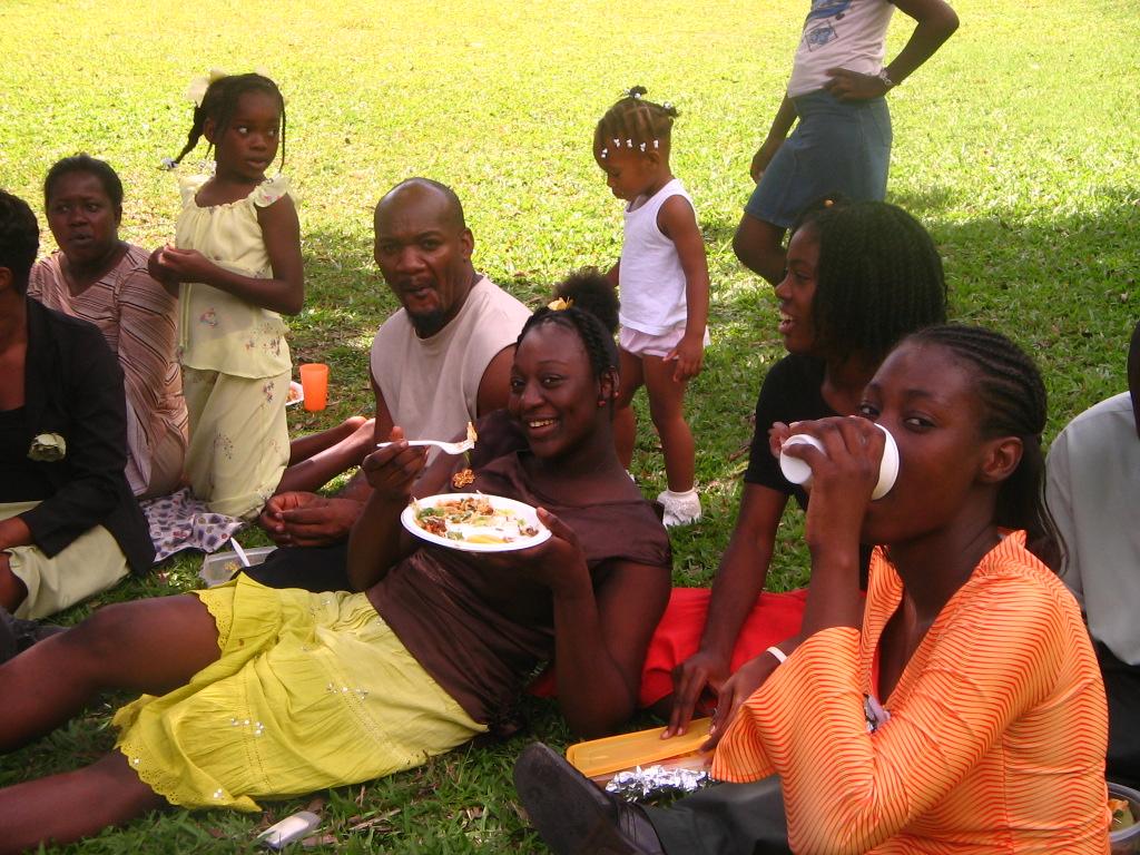 A few members enjoying the fellowship lunch