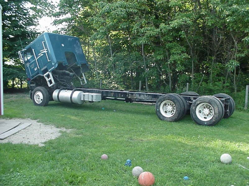 MVC-232F
