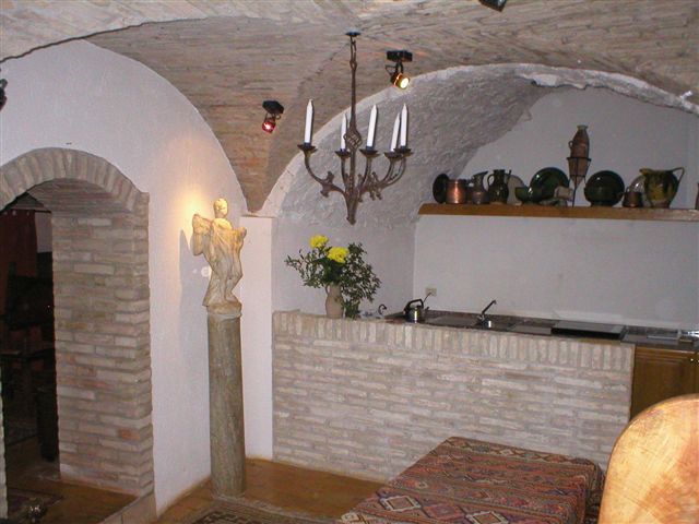 Looking towards the kichen