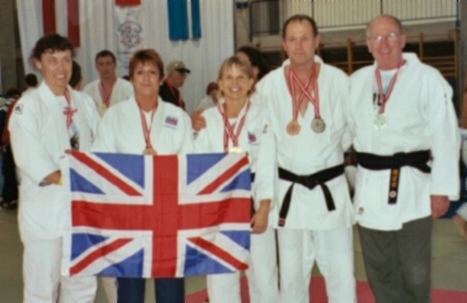 Medals galore - the girls: 5 - the boys: 3 - ooops! the girls win!