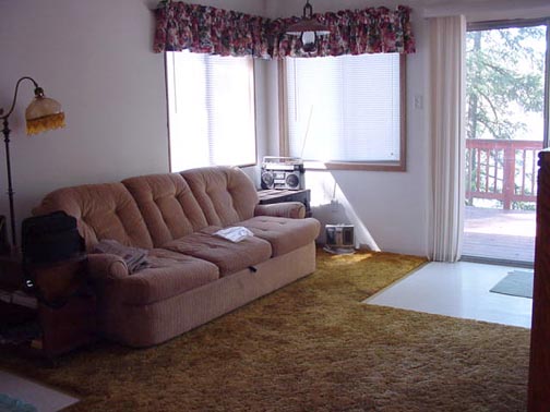 Aprilsofa.