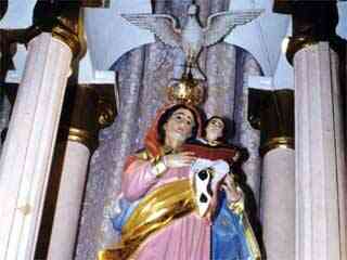  SantAna de Currais Novos com a caracter�stica coroa de tungst�nio. Foto Rog�rio Torquato, julho/2004 